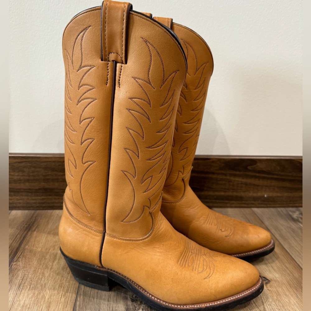 Justin Cowboy boots 9 1/2 E